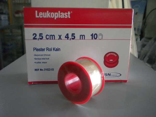 leukoplast-2.5cm-x-4