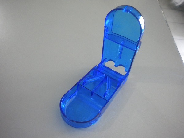 pemotong obat tablet