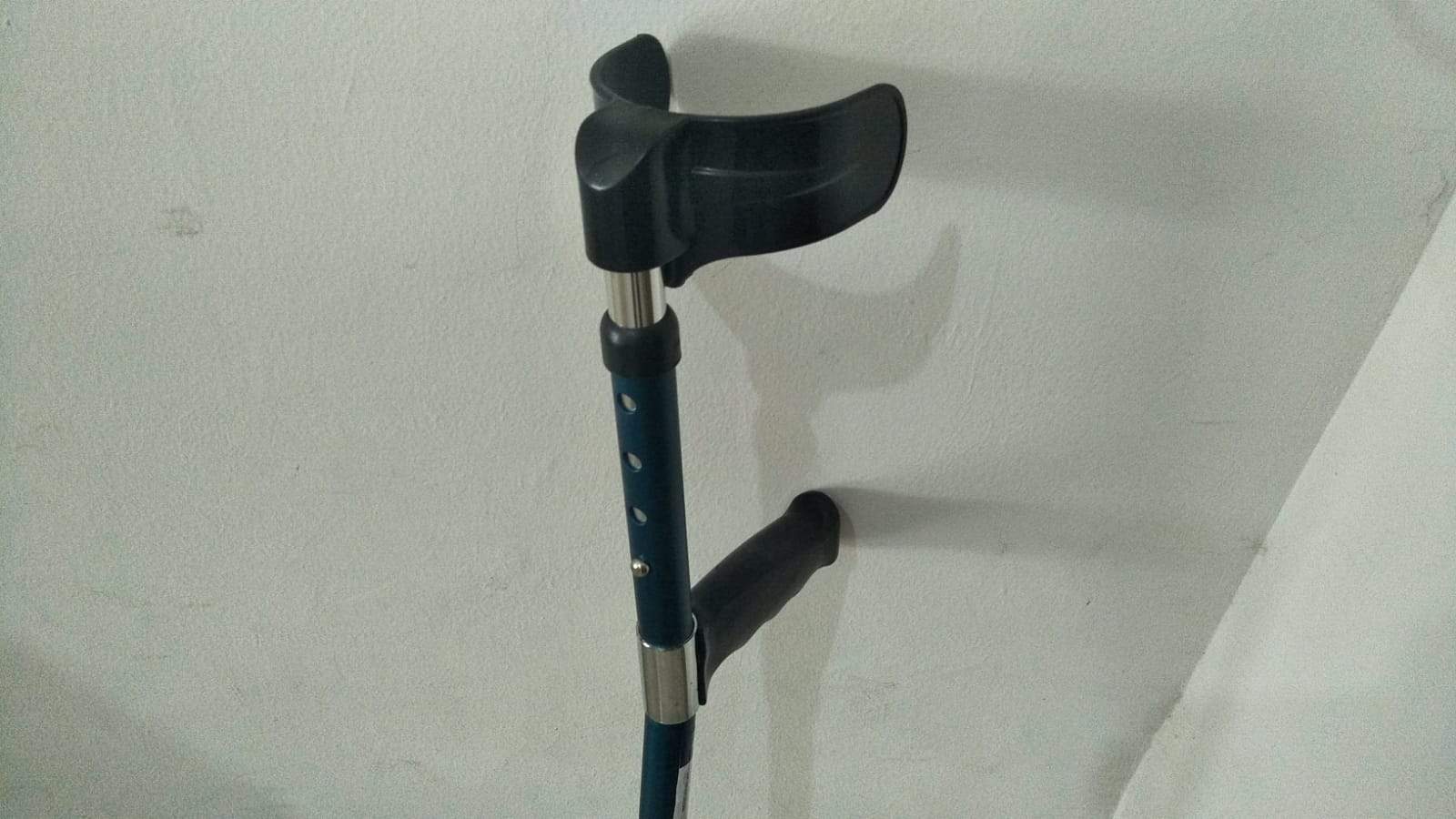 tongkat elbow tongkat siku